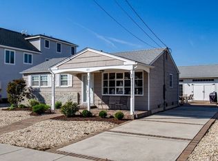 225 55th St, Avalon, NJ 08202