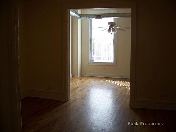 4th image of 1538 N Milwaukee Ave APT 1