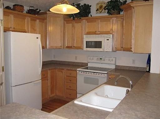 2nd image of 1155 E Maide Marians Ct