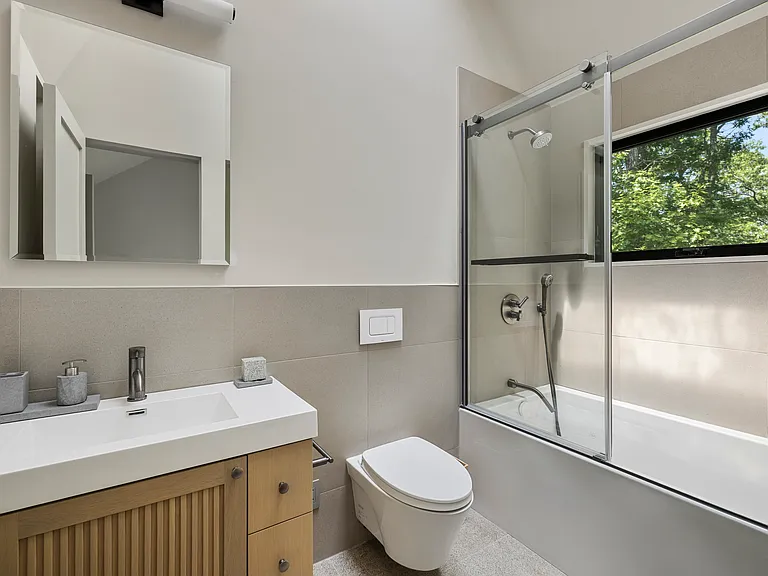 544 Wainscott Northwest Rd — Photo 24