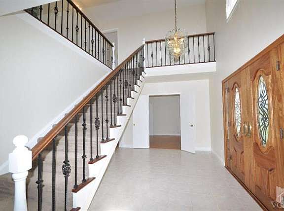 2nd image of 1521 Kirk Ave