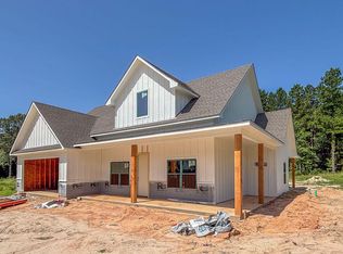 200 Dena Kay Dr, Lufkin, TX 75904
