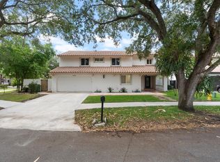 12200 Garden Dr, Cooper City, FL 33026