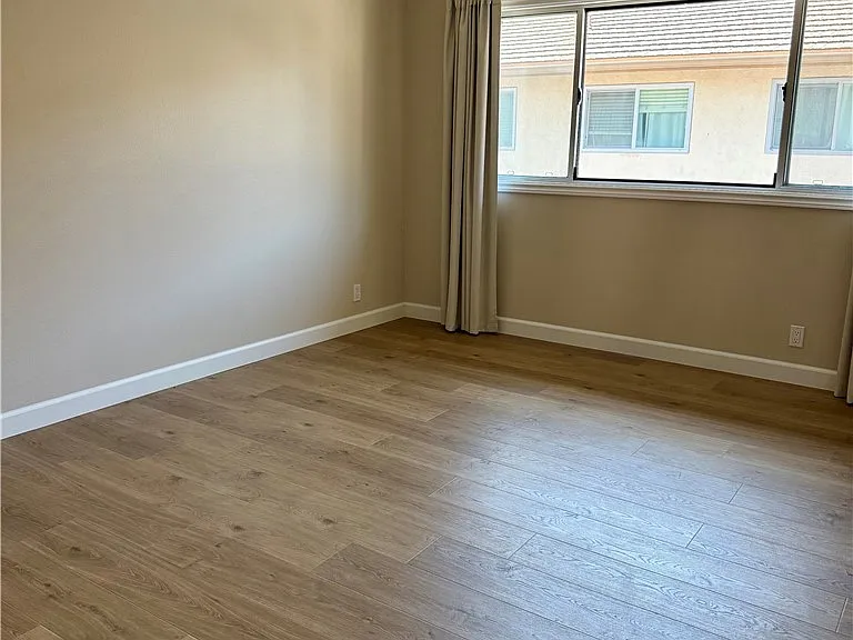 1715 N Gilbert St — Photo 10