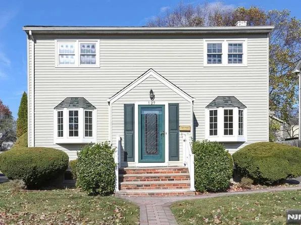 1-27 Lyons Ave, Fair Lawn, NJ 07410