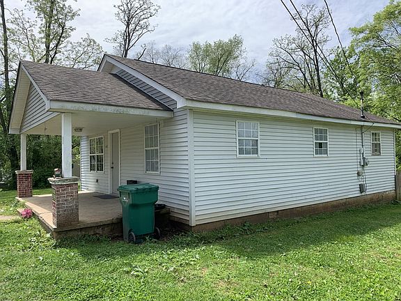 2nd image of 425 Laura Ave