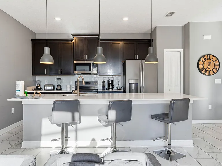 Stinger Dr — Photo 17