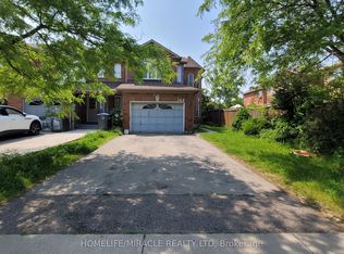 144 Sandyshores Dr W, Brampton, ON L6R 2M3