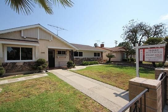 2nd image of 23309 Vanowen St