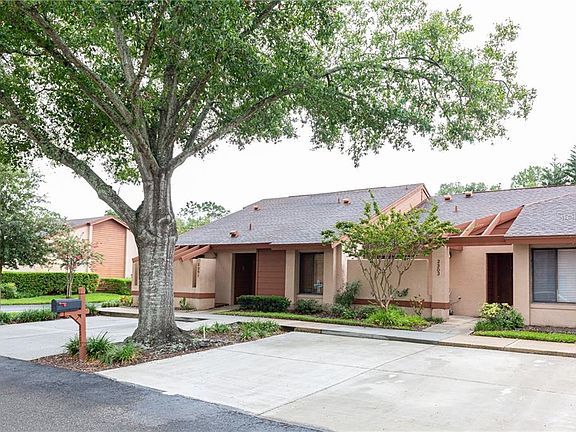2nd image of 2303 Sun Valley Cir #2303