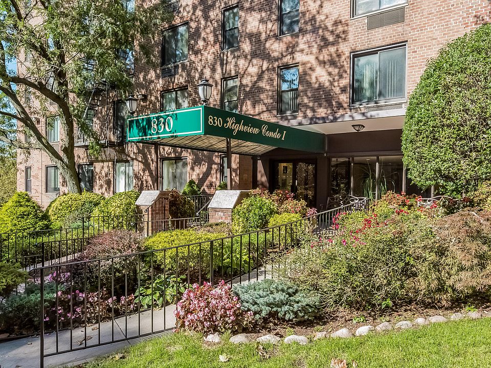 1st image of 830 Howard Ave APT 2H