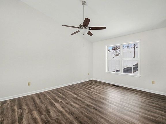 4th image of 66 Willow Branch Pl