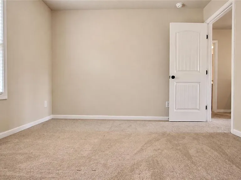 5817 Park Point — Photo 27
