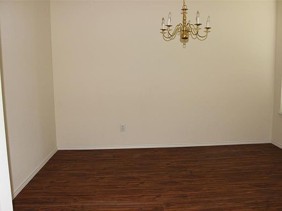 4th image of 4406 Alderney Dr