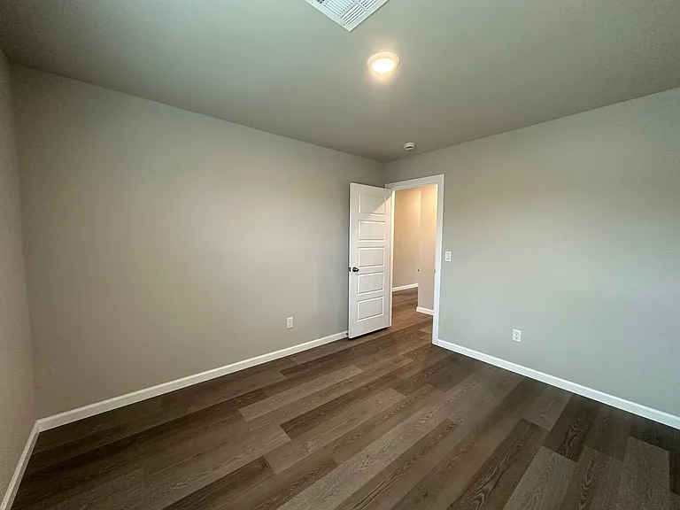 10516 SW 41st St — Photo 15