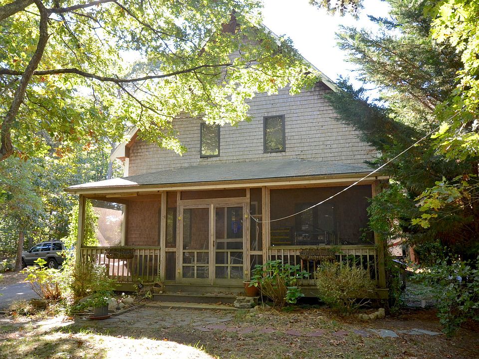1st image of 14 Linton Ave