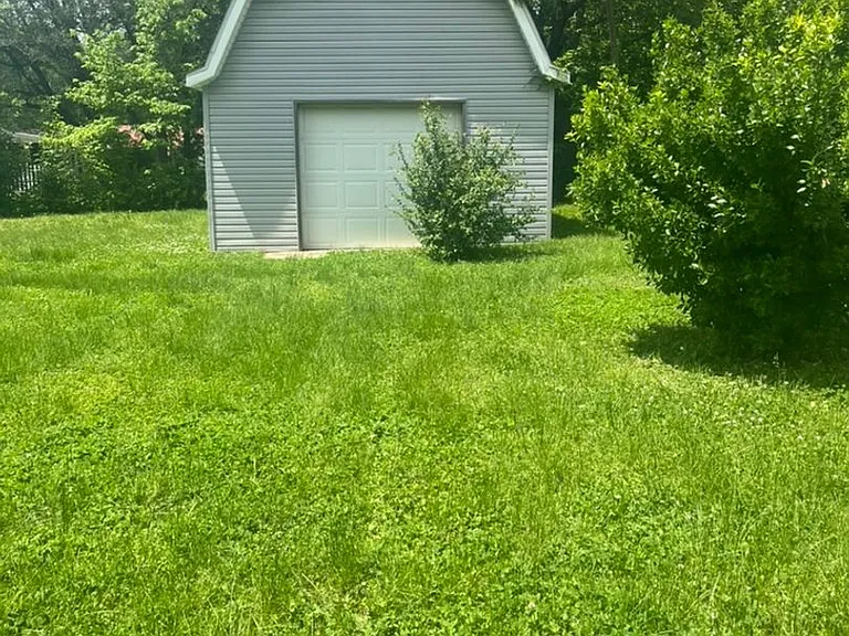 1213 E Wayland St — Photo 18
