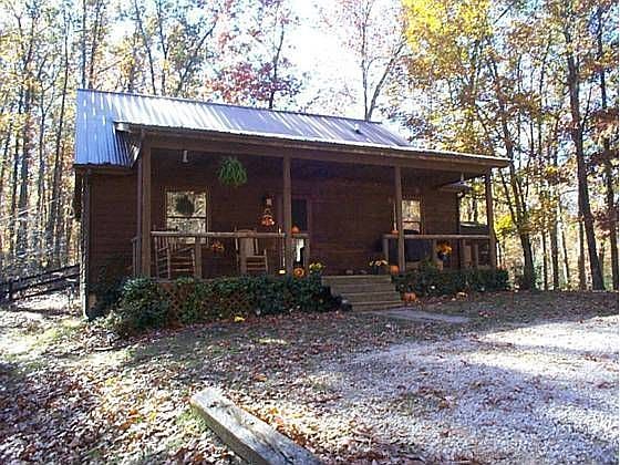 2nd image of 255 Whippoorwill Ln