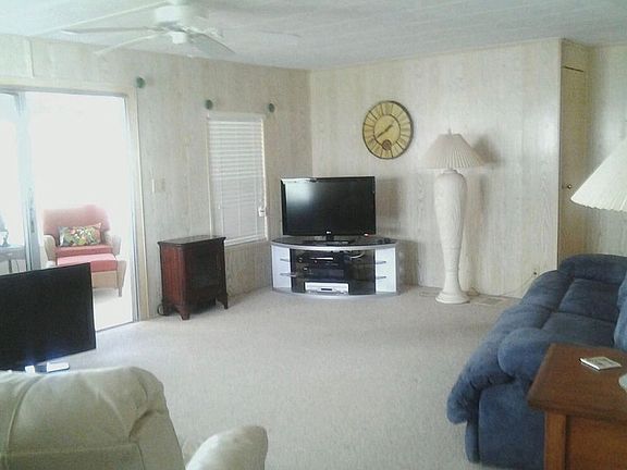 3rd image of 26279 Colony Rd