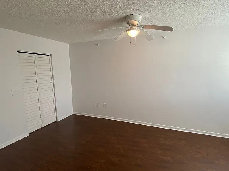 5025 Wiles Rd #303 — Photo 10