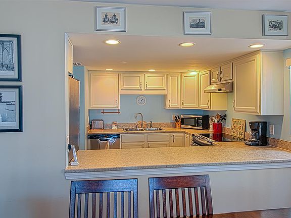 4th image of 850 A1a Beach Blvd Unit 2