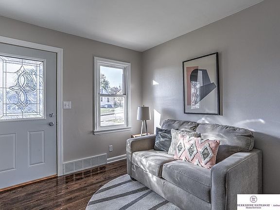 4th image of 3628 Hascall St