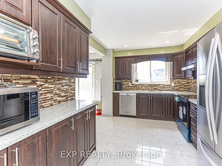 3270 Klaiman Dr — Photo 16