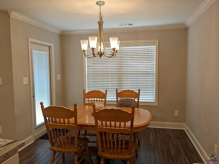 312 Gibson Cir — Photo 5