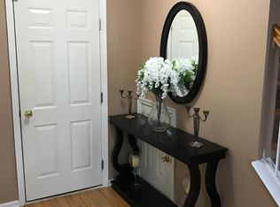 15 Krainski Rd, Parlin, NJ 08859