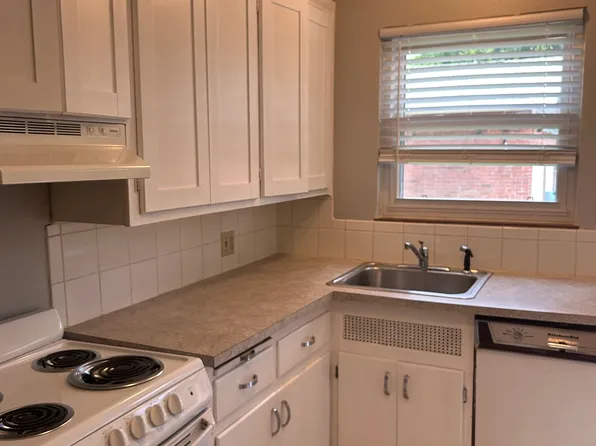 2453 Northwest Blvd, Columbus, OH 43221