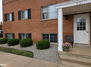 8161 Denwood Dr APT 6, Sterling Heights, MI 48312