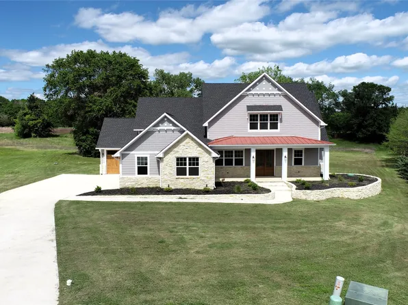 105 Beacon Ct, Kemp, TX 75143