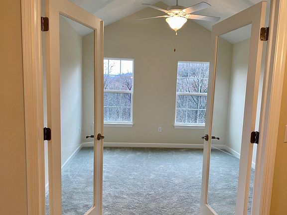 5th image of 607 Partridge Dr
