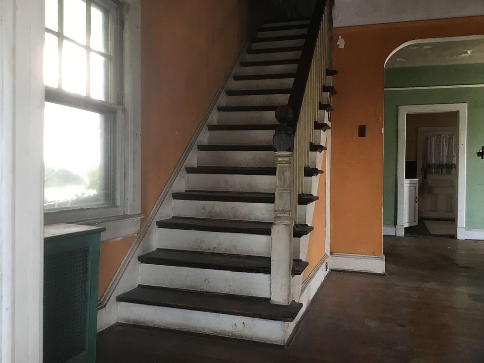 1st image of 259 Reid Ave