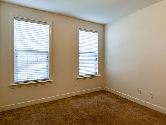 4th image of 1205 Cressy Ln