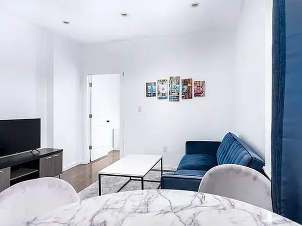 644 Wilson Avenue image 3 of 13