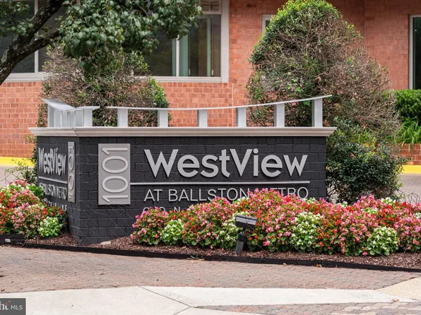 1001 N Vermont St APT 905, Arlington, VA 22201