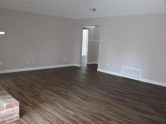 5th image of 6511 Gardenia Dr