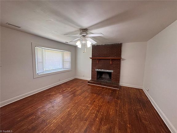 3rd image of 4865 Baux Mountain Rd