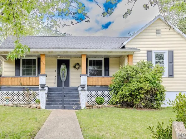 202 Woodbine St, Park Hills, MO 63601