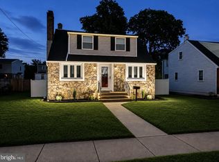 432 Edgewood Ave, Folsom, PA 19033