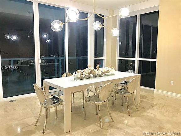 4th image of 50 S Pointe Dr #3402