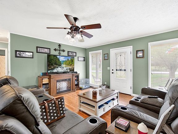 3rd image of 2912 Zeb Warren Rd