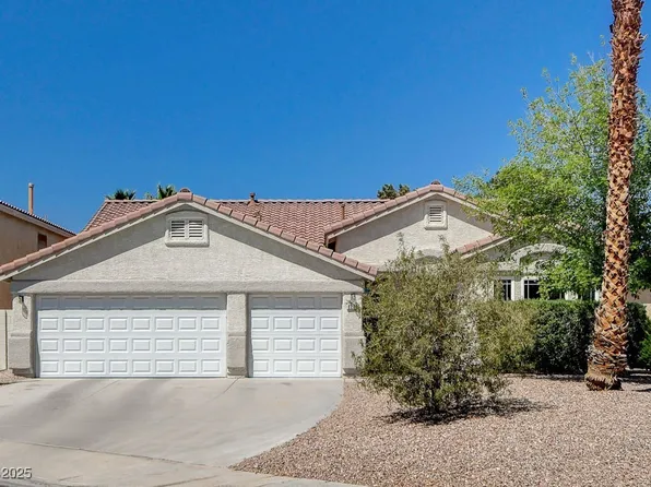 8240 W Gilmore Ave, Las Vegas, NV 89129