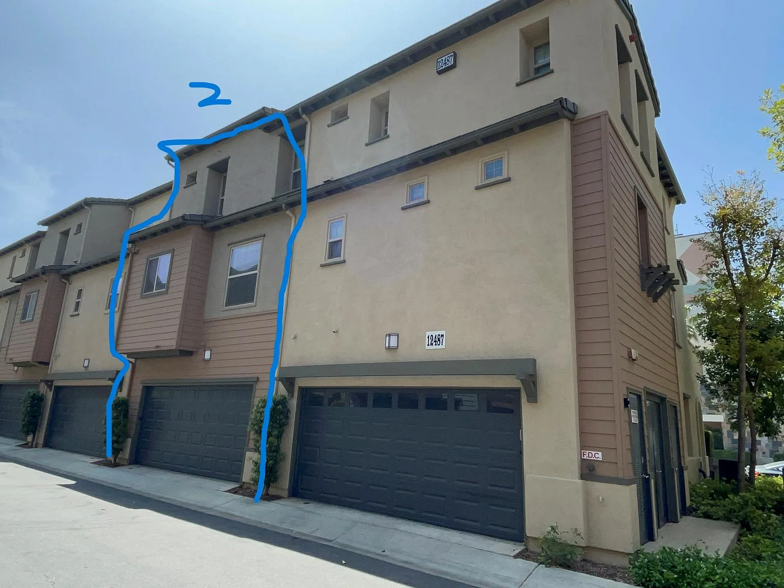 3 bed, 1458 sqft, $3,600 — Photo 2