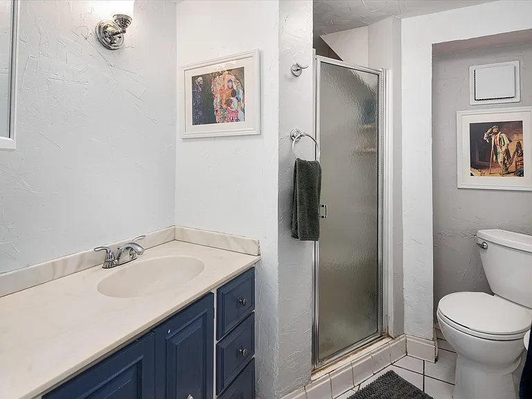 37 Mekeel St #C — Photo 9