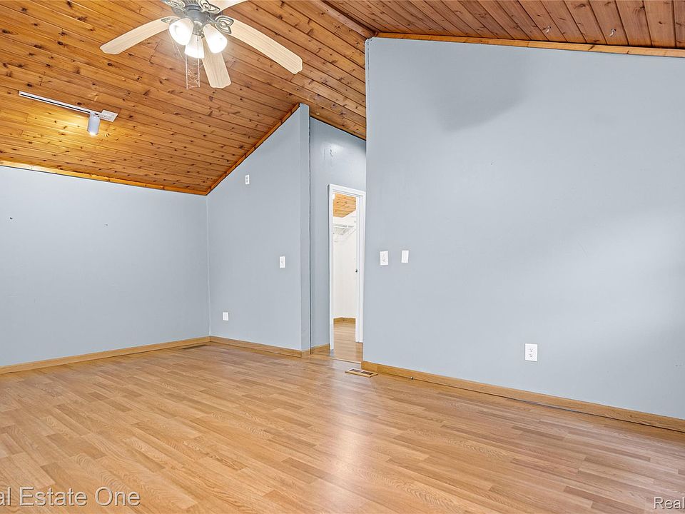 8643 Hibbing St, photo 21
