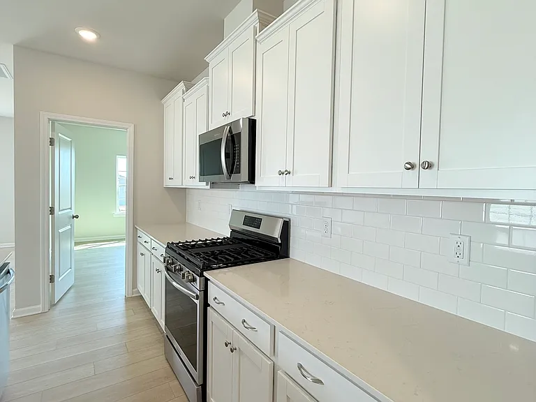 6271 Fairfax Ct — Photo 8