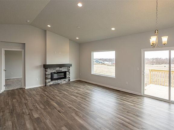 3rd image of 1883 17th Southeast St