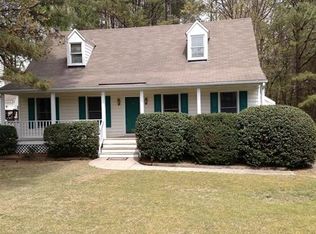 10400 Kings Grant Dr, Henrico, VA 23233